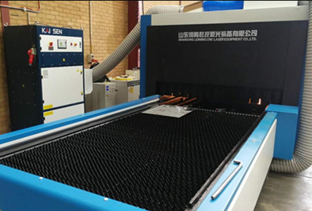 extracteur de vapeur du système laser du filtre 3000W avec la maille d'interception d'étincelle